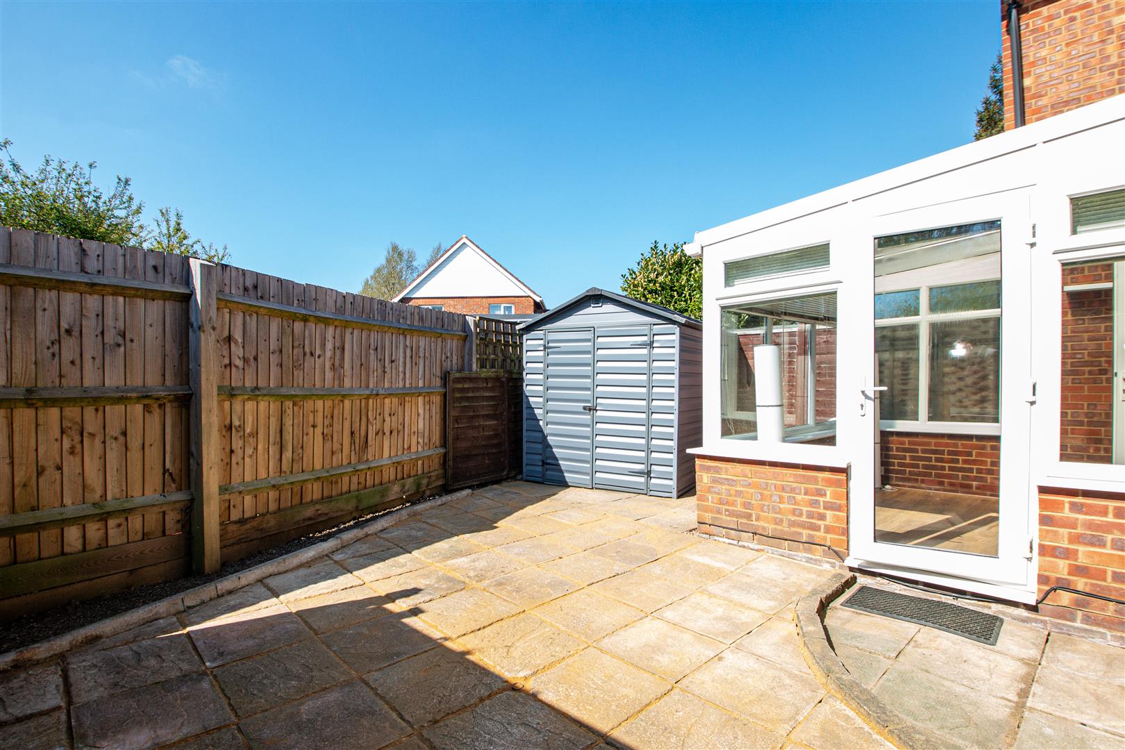 1 bed property in Caraway Close, Walnut Tree